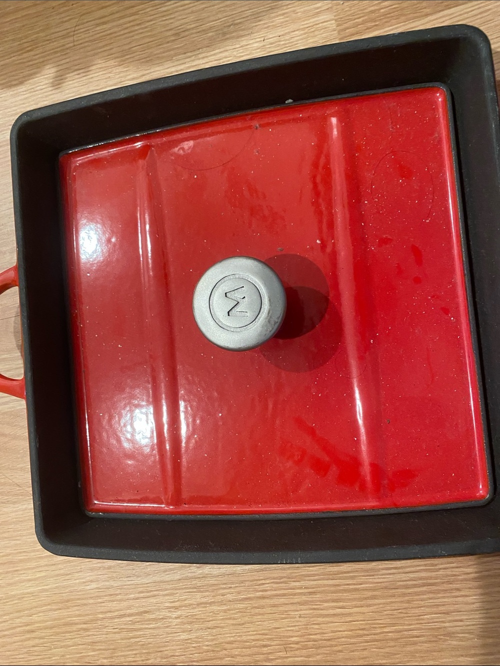 Red Square Cast Iron Grill Pan with Handle used once excellent